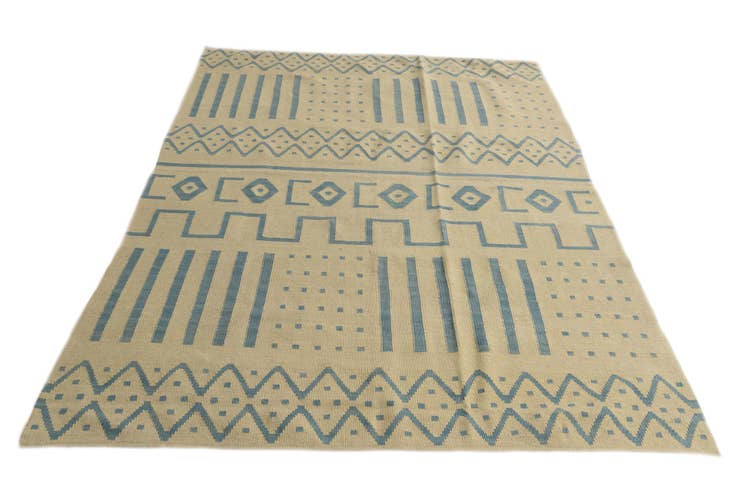 Detail image of 5' 9 x 7' 10 Hand Woven Kilim Modern Wool Rug