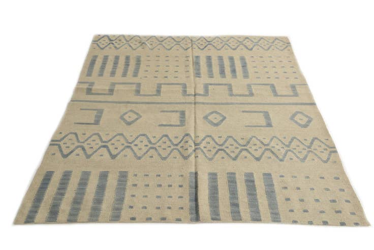Detail image of 5' 4 x 6' 7 Hand Woven Kilim Modern Wool Rug