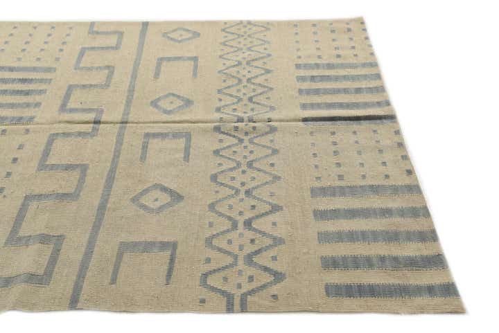 5' 4 x 6' 7 Hand Woven Kilim Modern Wool Rug