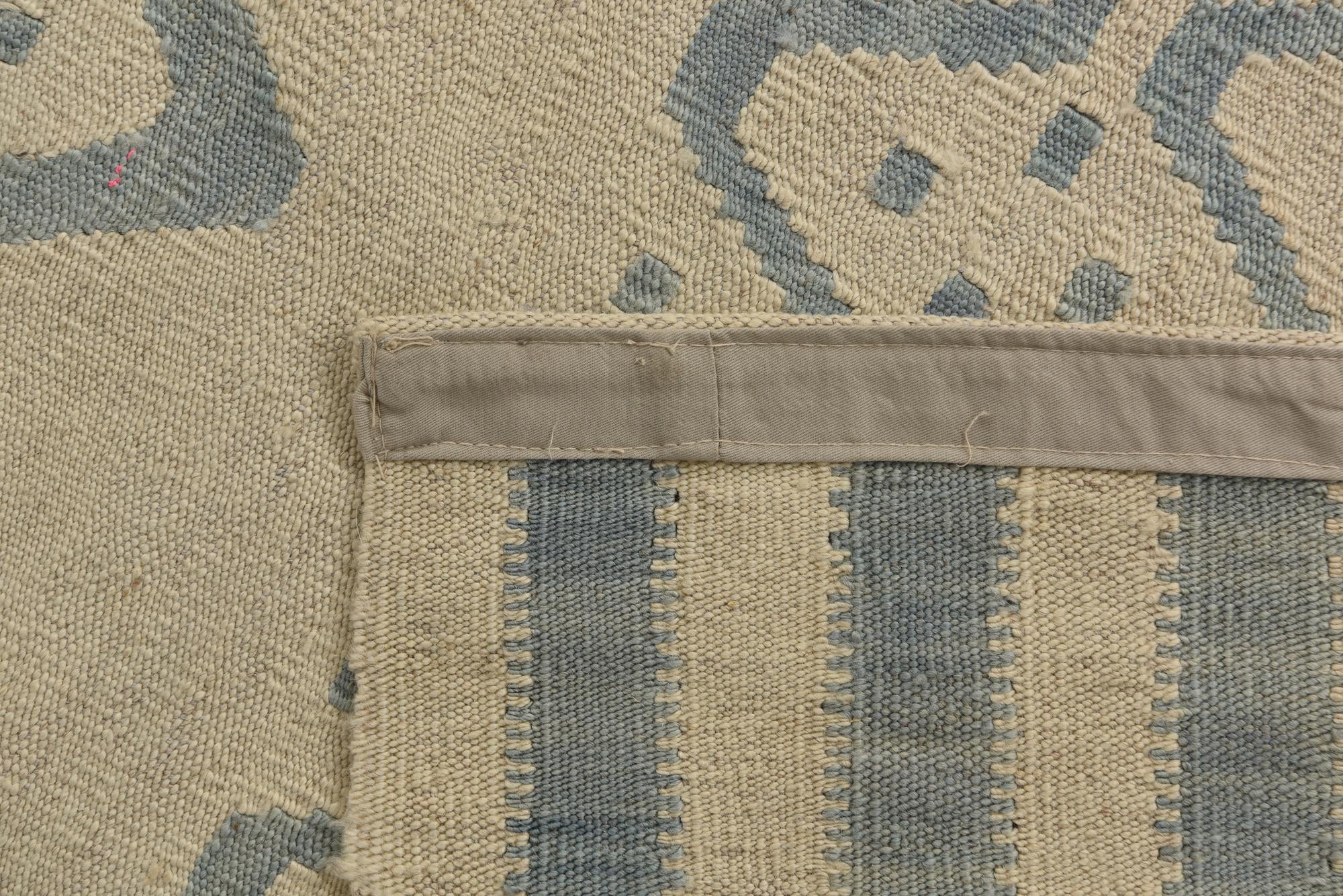 5' 4 x 6' 7 Hand Woven Kilim Modern Wool Rug