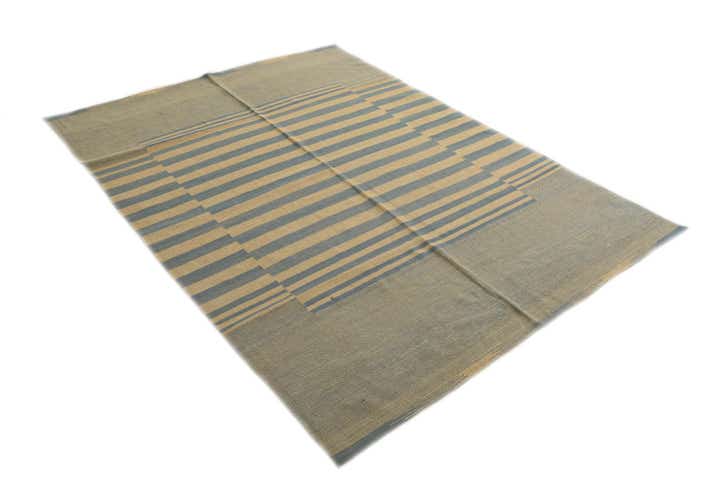 5' 6 x 7' 6 Hand Woven Kilim Modern Wool Rug