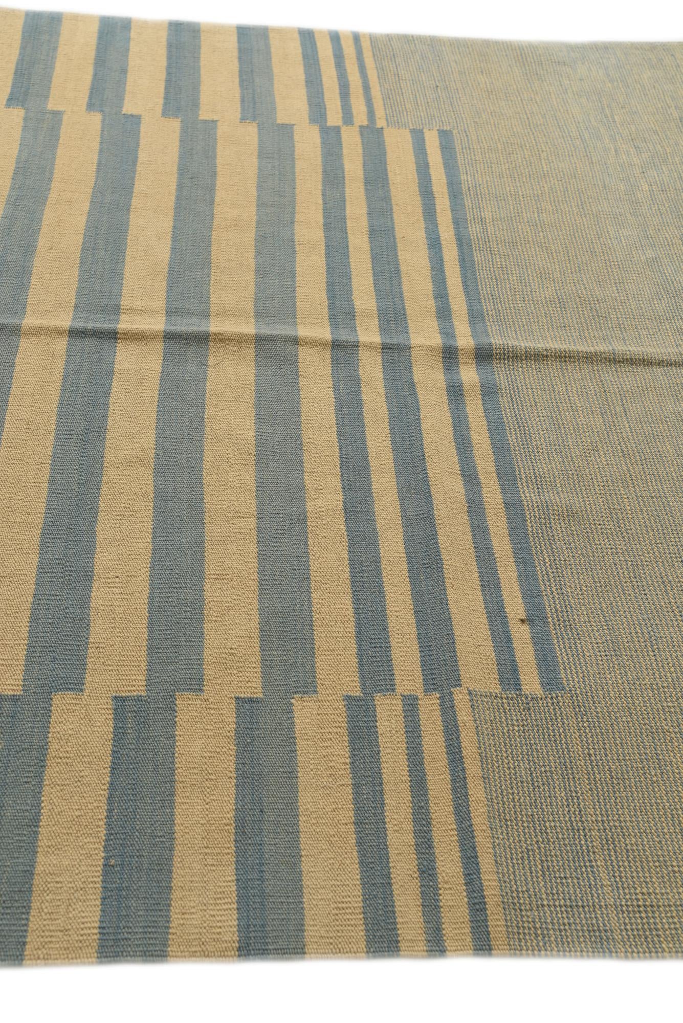5' 6 x 7' 6 Hand Woven Kilim Modern Wool Rug