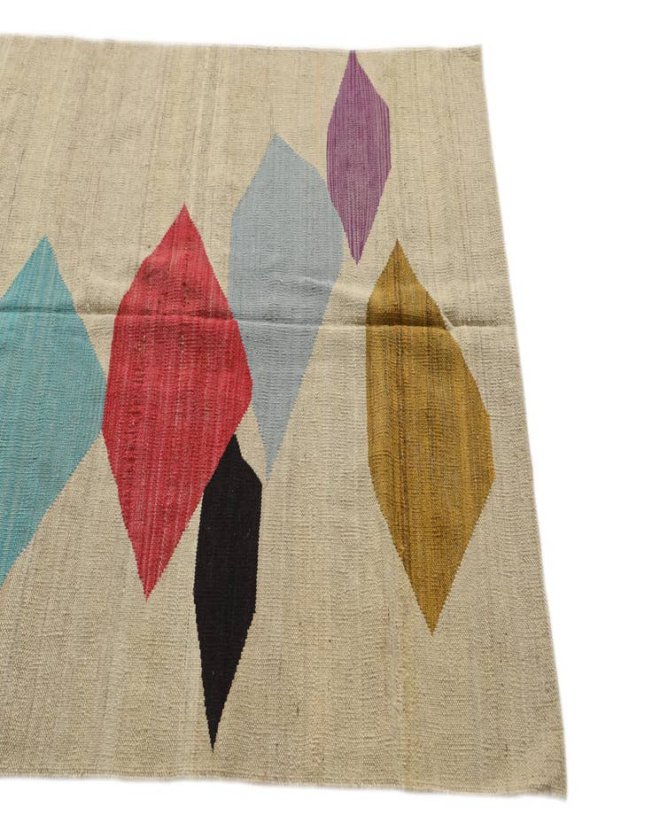Detail image of 4' 2 x 5' 9 Hand Woven Kilim Modern Wool Rug