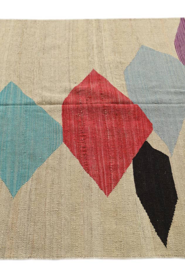 Detail image of 4' 2 x 5' 9 Hand Woven Kilim Modern Wool Rug