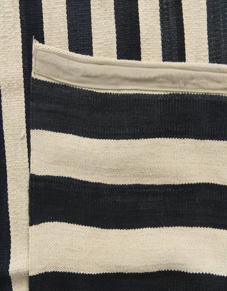 Detail image of 8' 3 x 9' 10  Hand Woven Kilim Modern Wool Rug