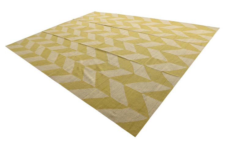 Detail image of 10' 9 x 13' 1 Hand Woven Kilim Modern Wool Rug