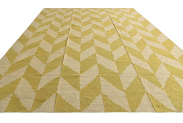 Detail image of 10' 9 x 13' 1 Hand Woven Kilim Modern Wool Rug