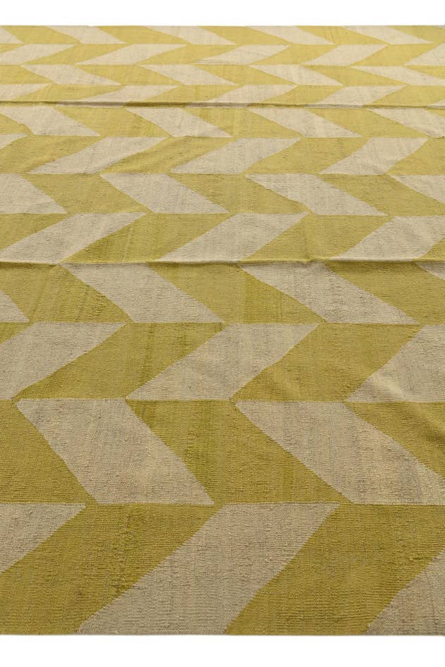 Detail image of 10' 9 x 13' 1 Hand Woven Kilim Modern Wool Rug