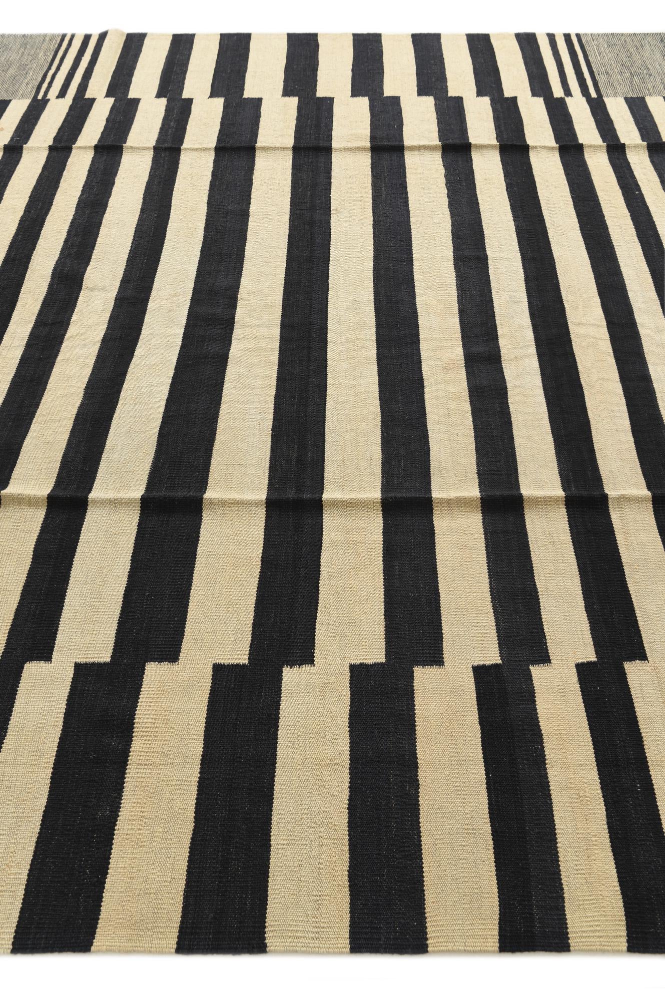 8' 2 x 9' 8 Hand Woven Kilim Modern Wool Rug
