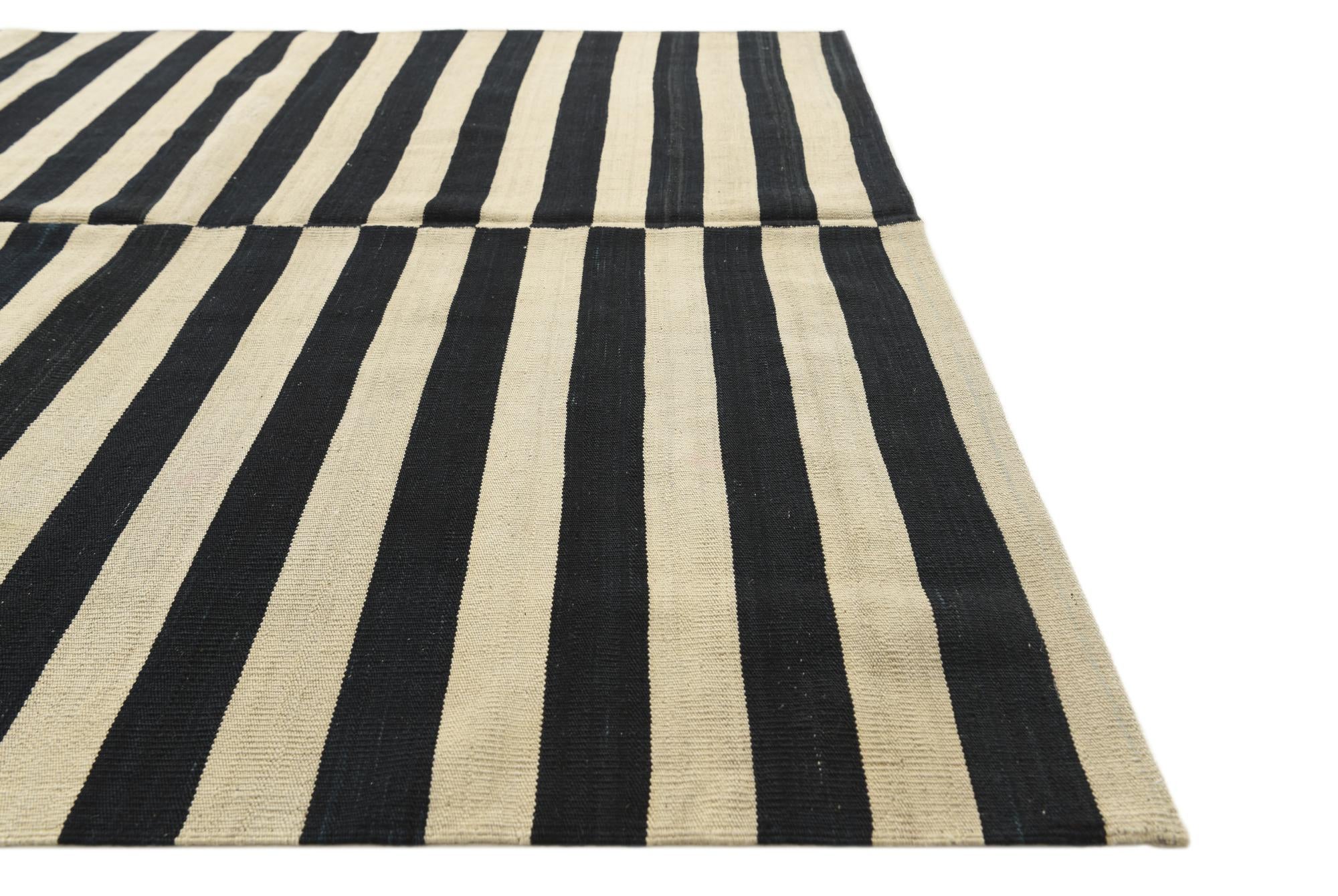 5' 4 x 6' 9 Hand Woven Kilim Modern Wool Rug