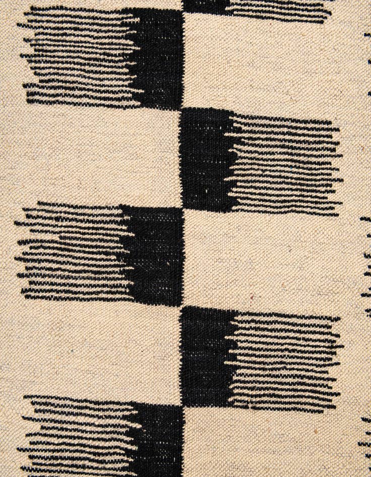 Detail image of 6' 2 x 7' 8 Hand Woven Kilim Modern Wool Rug