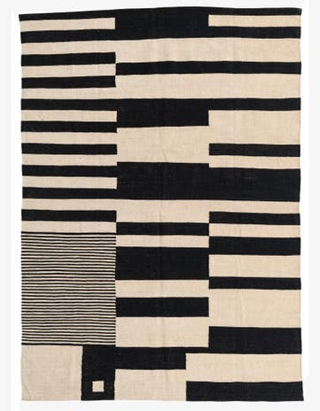 5' 6 x 7' 9 Hand Woven Kilim Modern Wool Rug