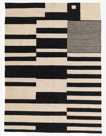 5' 1 x 6' 10 Hand Woven Kilim Modern Wool Rug
