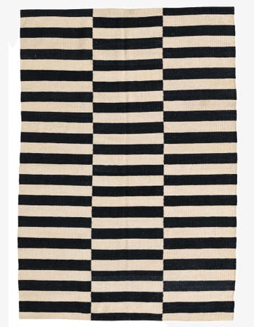 4' 1 x 5' 10 Hand Woven Kilim Modern Wool Rug