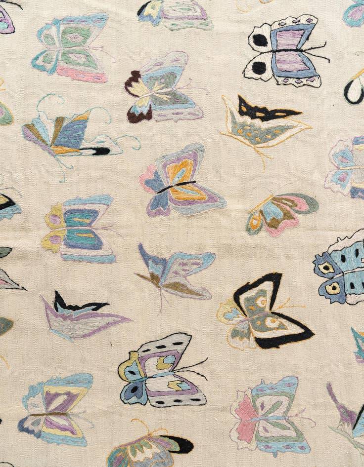 Detail image of 5' 9 x 7' 9  Hand Woven Kilim Suzani Wool Rug