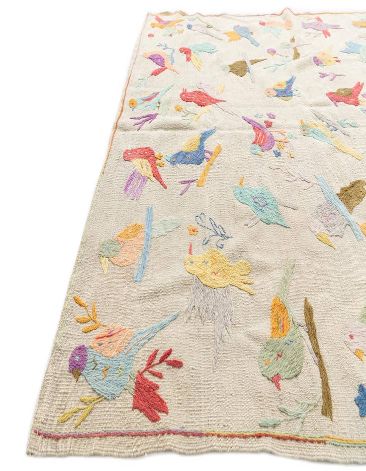 Detail image of 5' 1 x 6'  Hand Woven Kilim Suzani Wool Rug