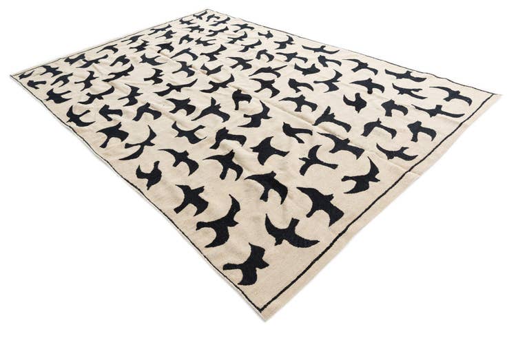 Detail image of 6' 8 x 9' 8 Hand Woven Kilim Suzani Wool Rug