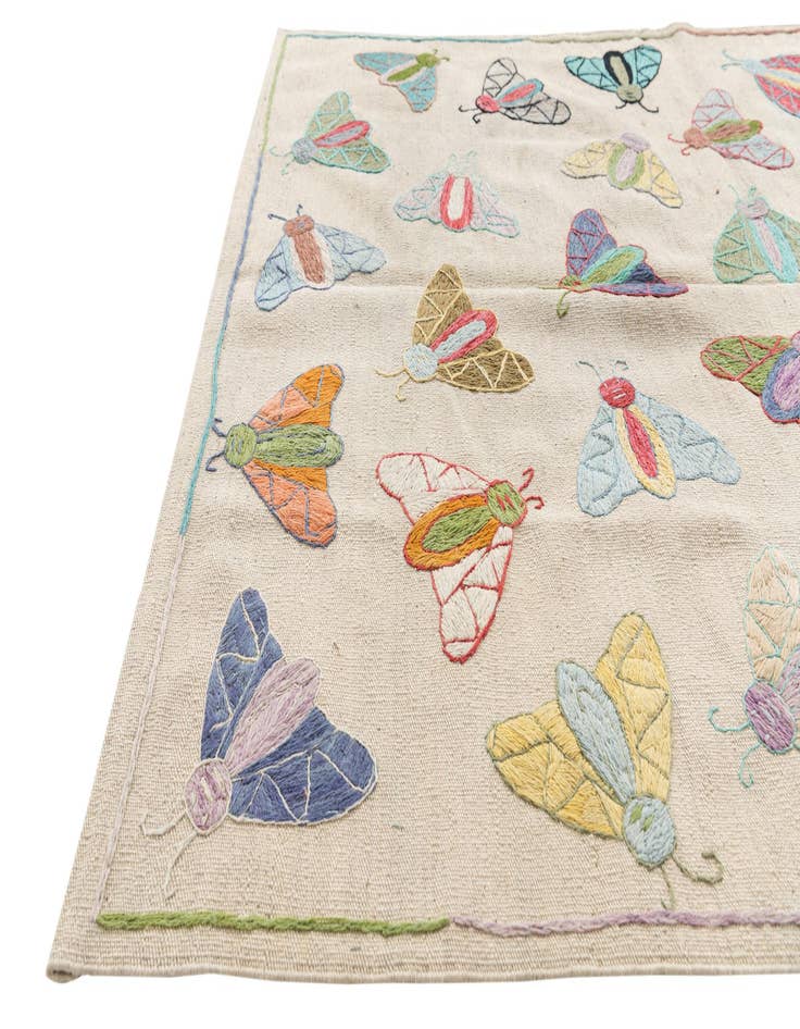 Detail image of 4' 2 x 5' 9  Hand Woven Kilim Suzani Wool Rug