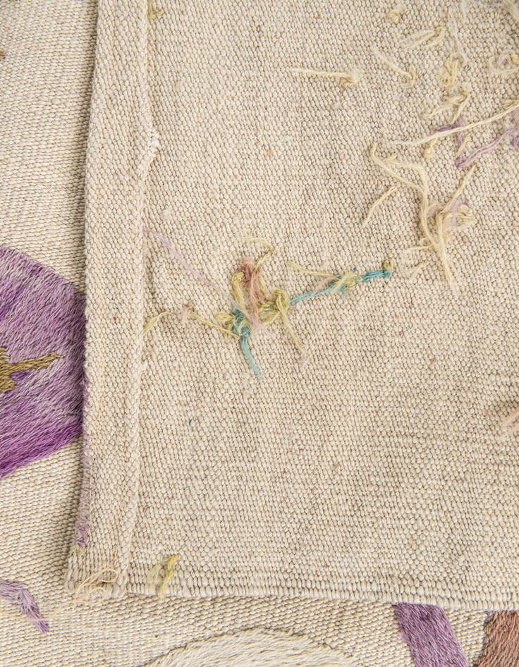 Detail image of 4' 2 x 5' 8  Hand Woven Kilim Suzani Wool Rug