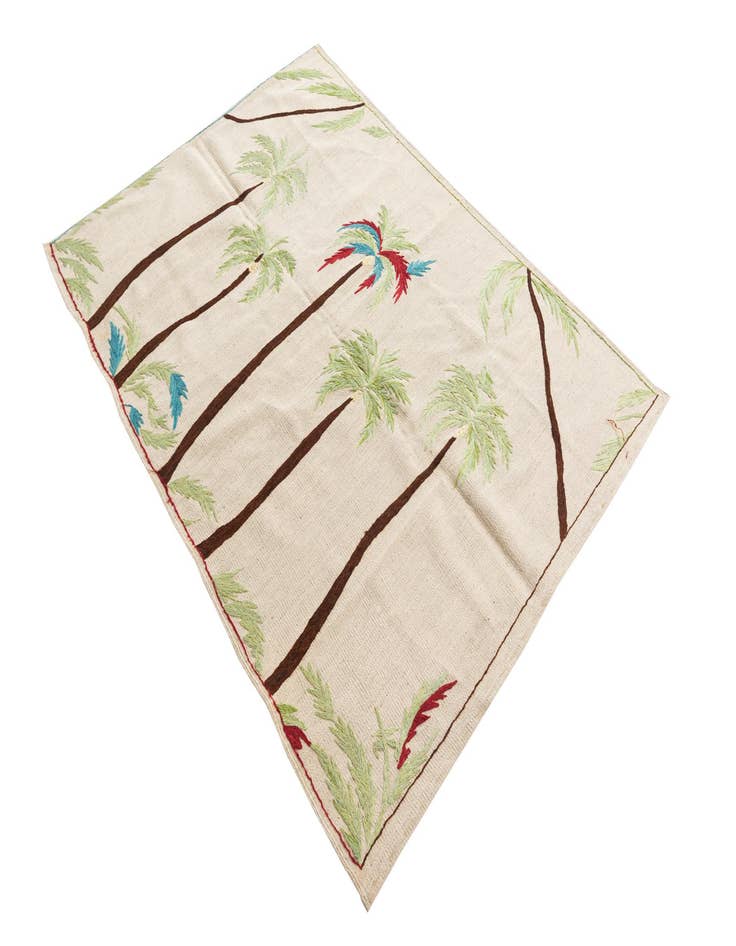 Detail image of 4' 4 x 5' 10  Hand Woven Kilim Suzani Wool Rug