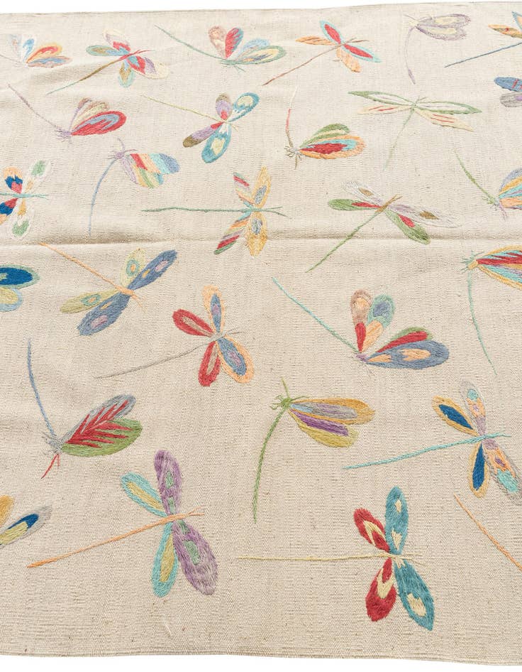 Detail image of 5' 2 x 6' 5  Hand Woven Kilim Suzani Wool Rug