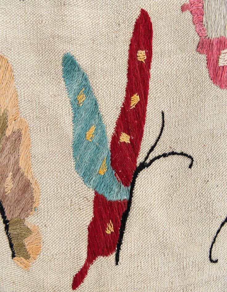 Detail image of 5' x 6' 3  Hand Woven Kilim Suzani Wool Rug