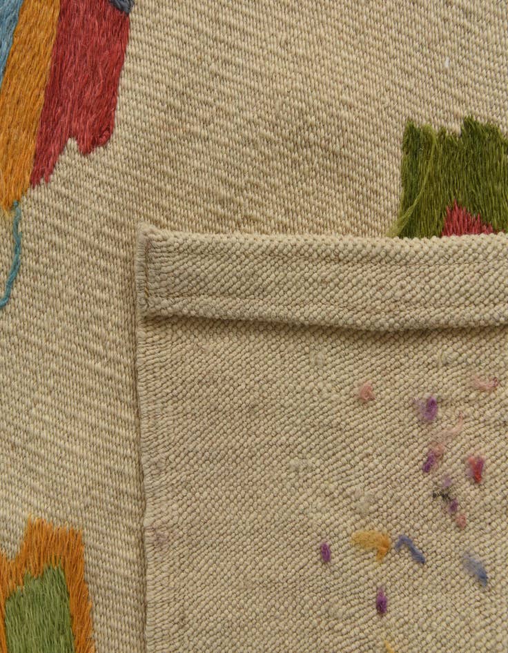 Detail image of 6' 7 x 9' 2  Hand Woven Kilim Suzani Wool Rug