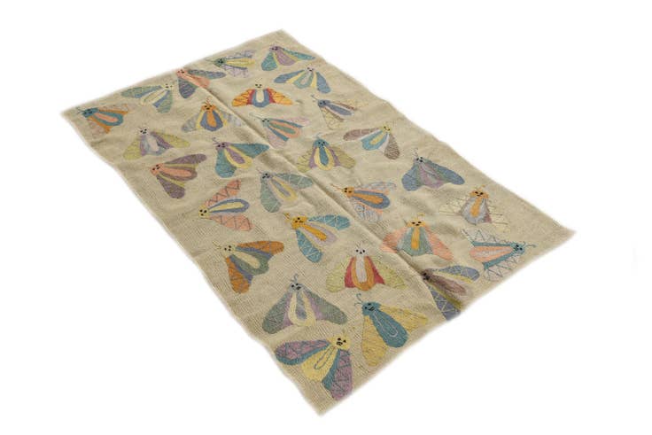 Detail image of 3' x 4' 8 Hand Woven Kilim Suzani Wool Rug