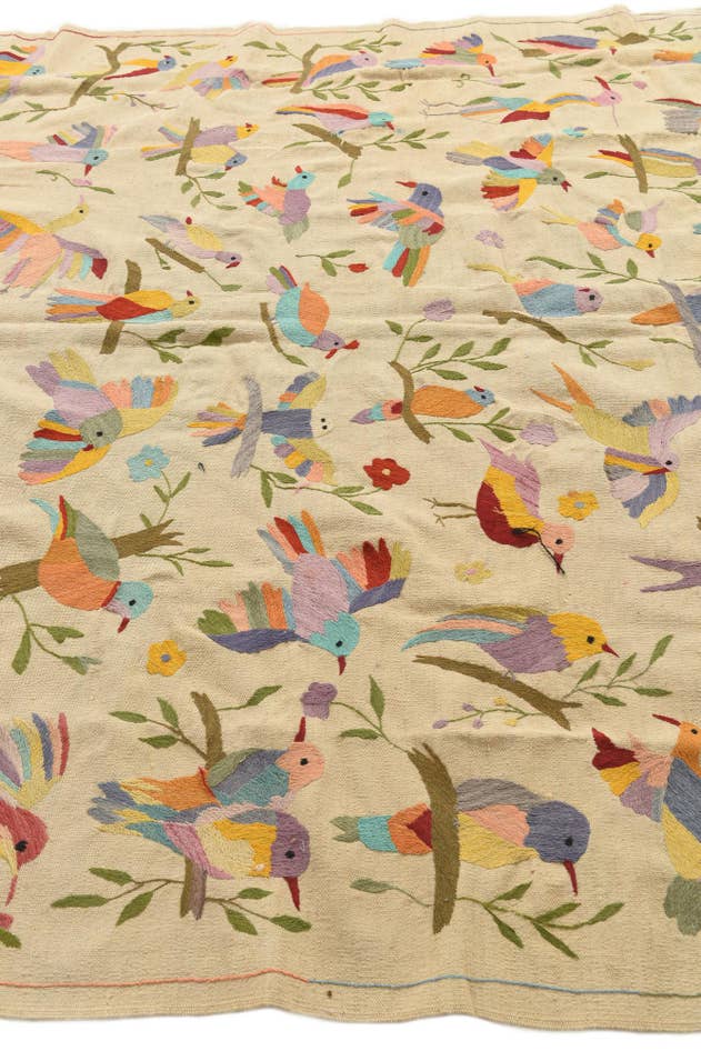 Detail image of 7' 6 x 9' 3 Hand Woven Kilim Suzani Wool Rug