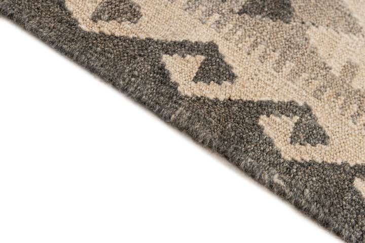 6' 11 x 9' 7 Hand Woven Kundan Kilim Wool Rug