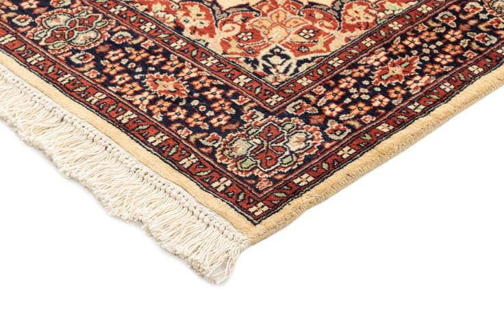 Detail image of 4' 2 x 6' 3 Hand Knotted Lahour Oriental Wool Rug