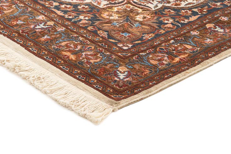 Detail image of 3' 7 x 5' 10 Lahour Rug