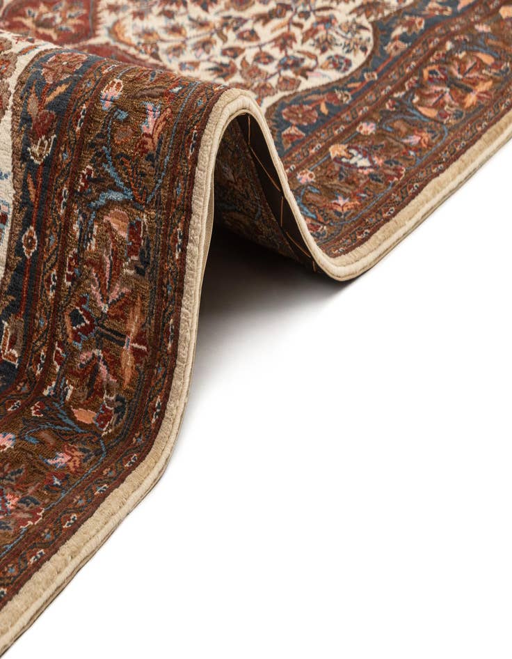 Detail image of 3' 7 x 5' 10 Lahour Rug