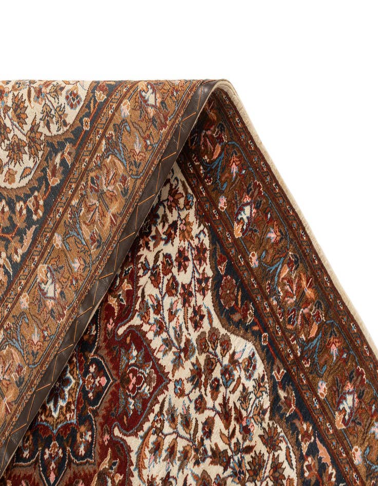 Detail image of 3' 7 x 5' 10 Lahour Rug