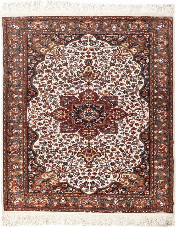 Detail image of 3' 7 x 5' 10 Lahour Rug