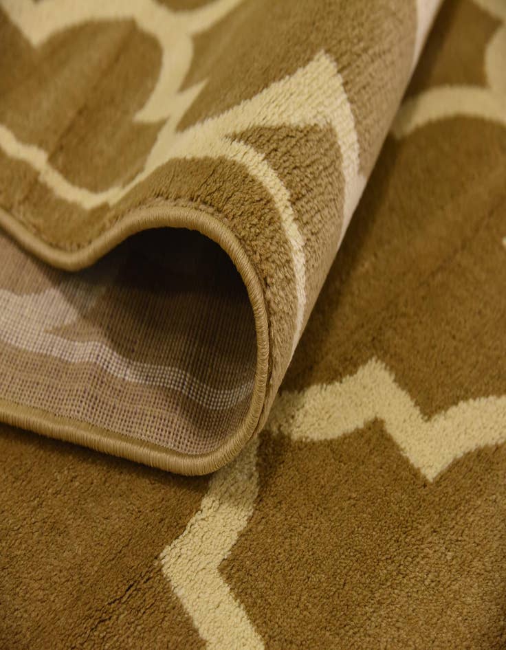 Detail image of 5' 3 x 7' 2 Lattice Rug