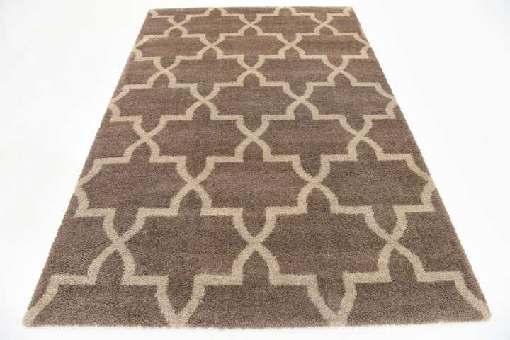 5' 3 x 7' 9 Lattice Rug
