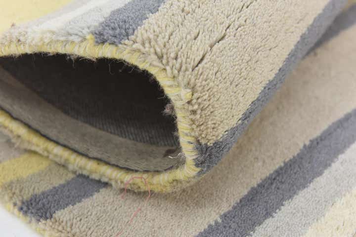 4' x 5' 7 Luna Wool Rug