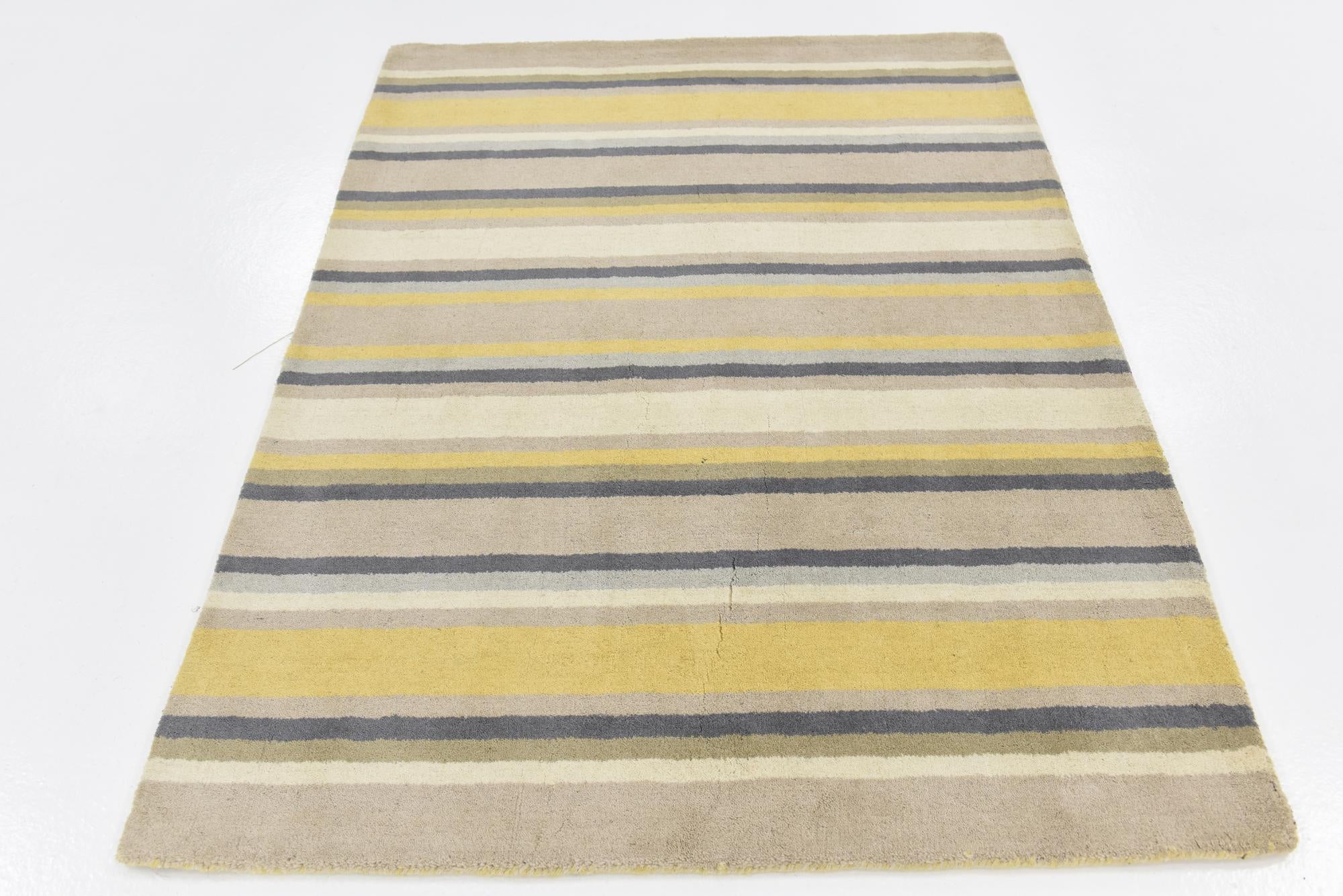 4' x 5' 8 Luna Wool Rug