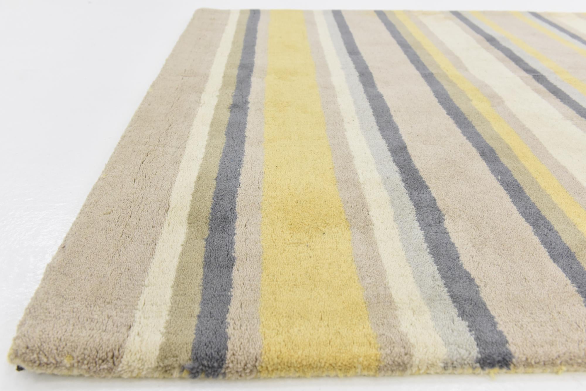4' x 5' 8 Luna Wool Rug