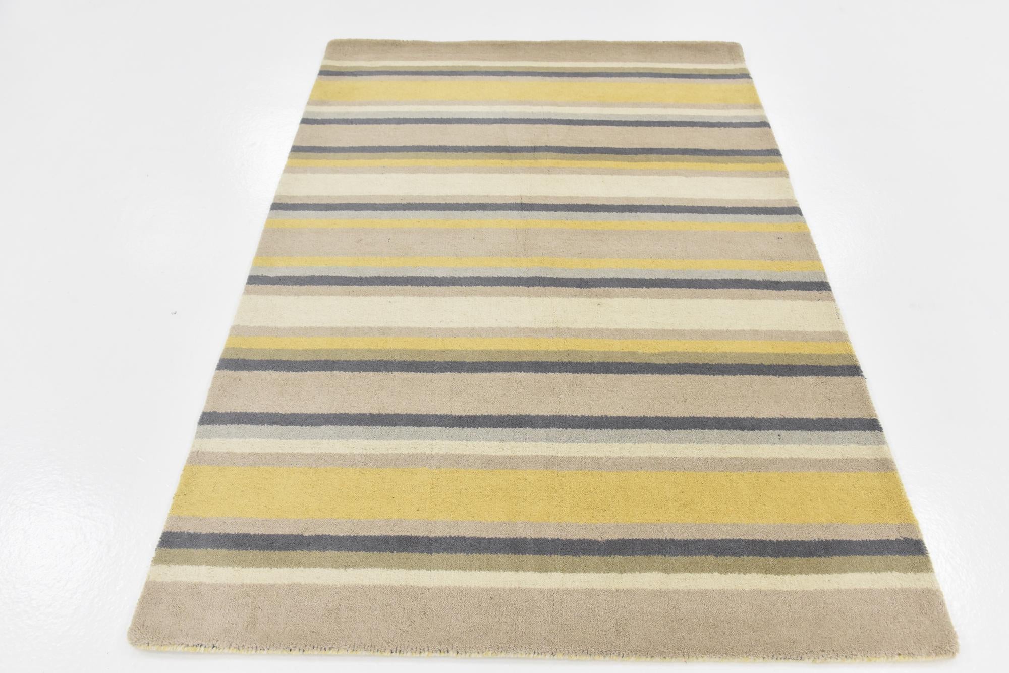 4' x 5' 8 Luna Wool Rug