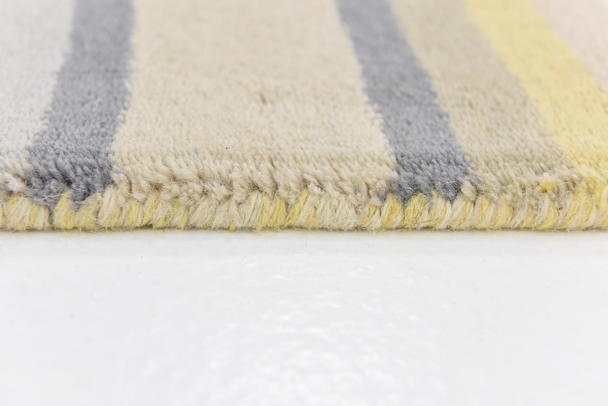 4' x 5' 8 Luna Wool Rug