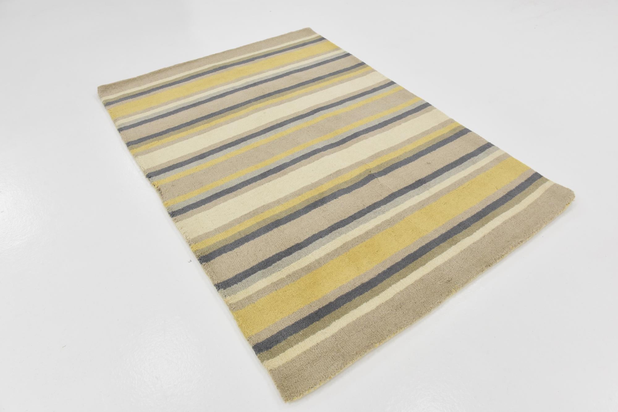4' x 5' 6 Luna Wool Rug