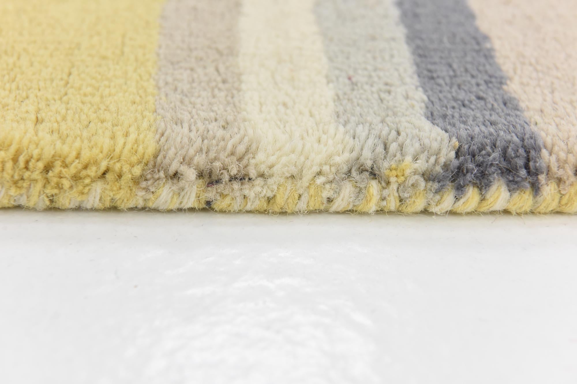 4' x 5' 6 Luna Wool Rug