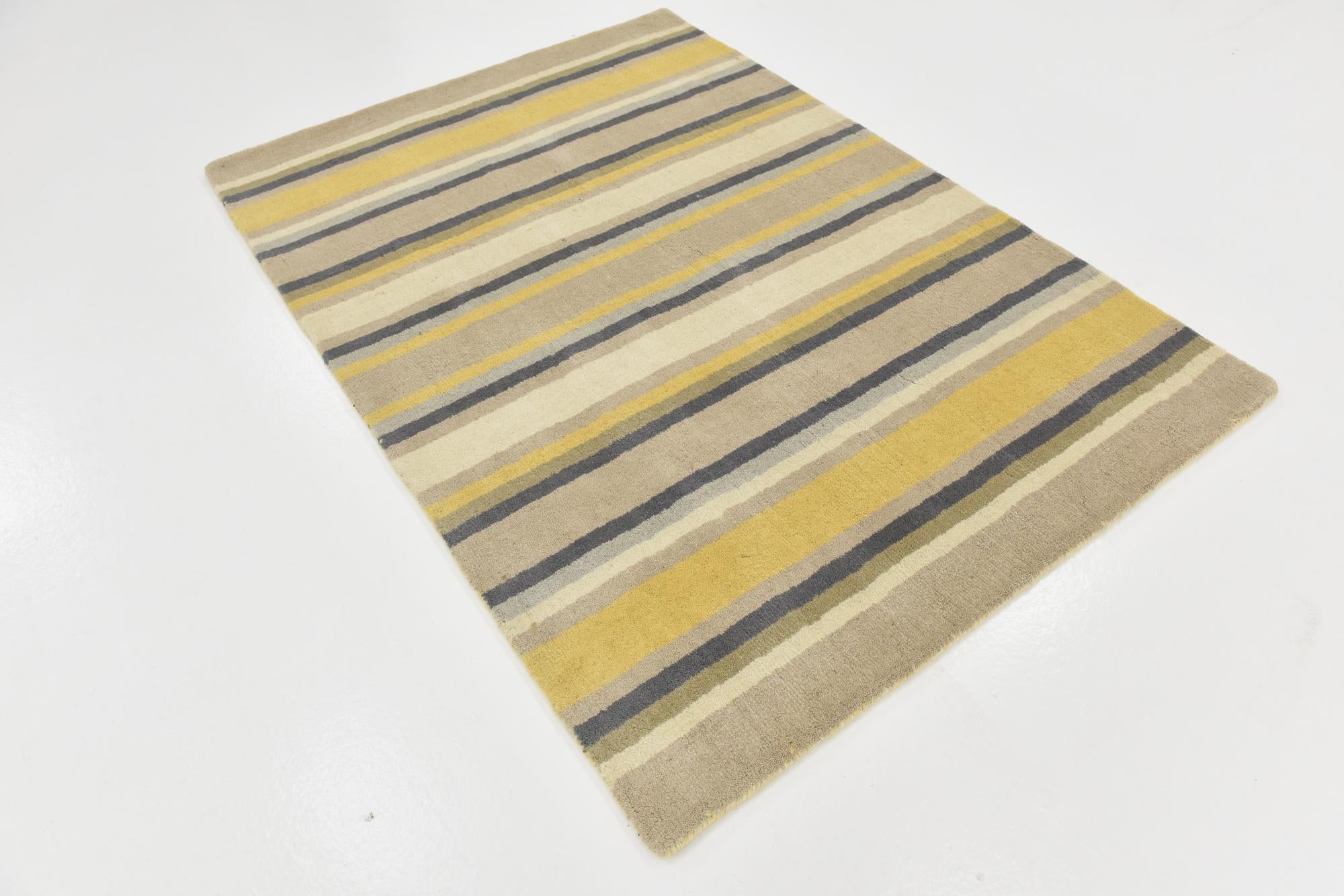 4' x 5' 7 Luna Wool Rug