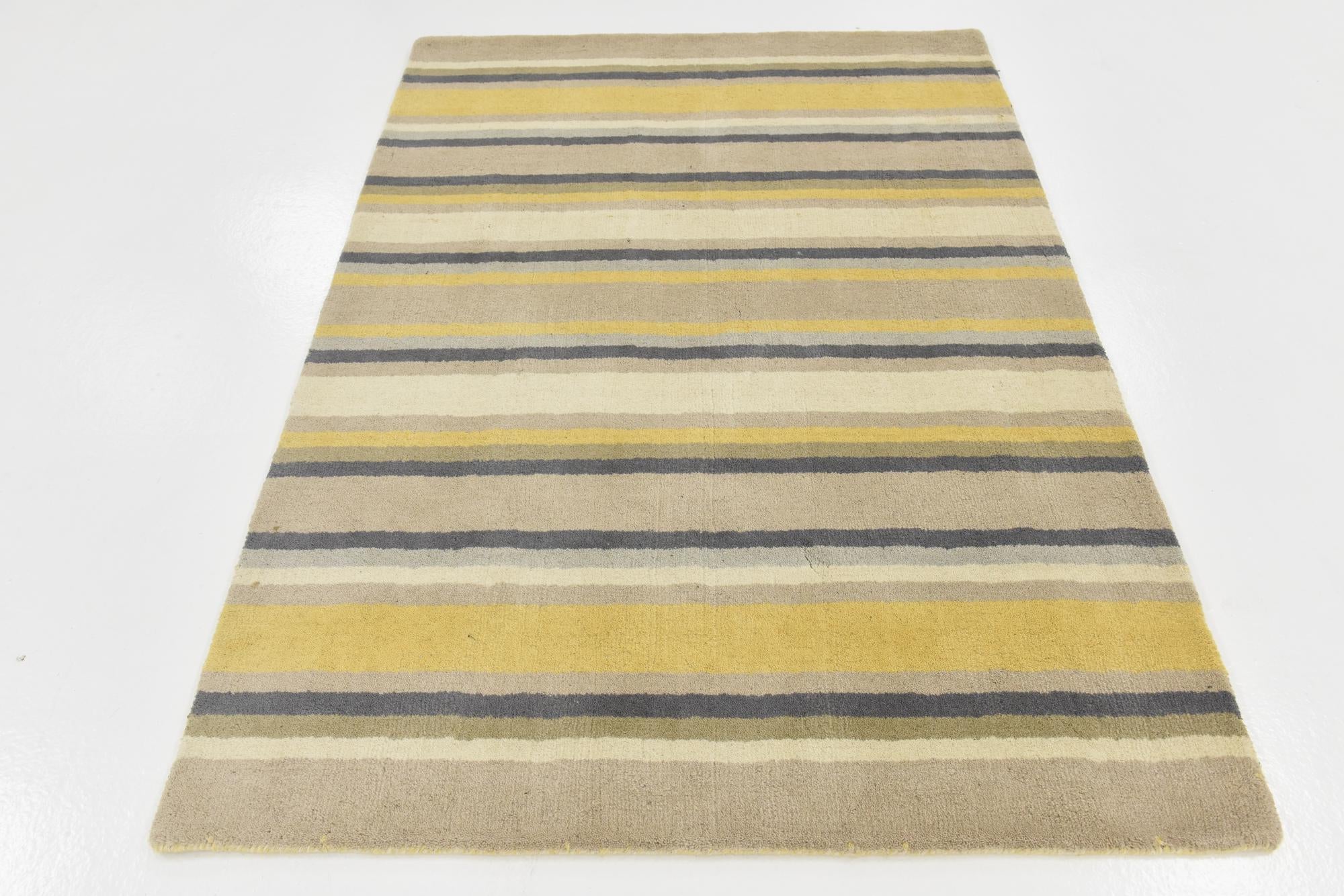 4' x 5' 7 Luna Wool Rug