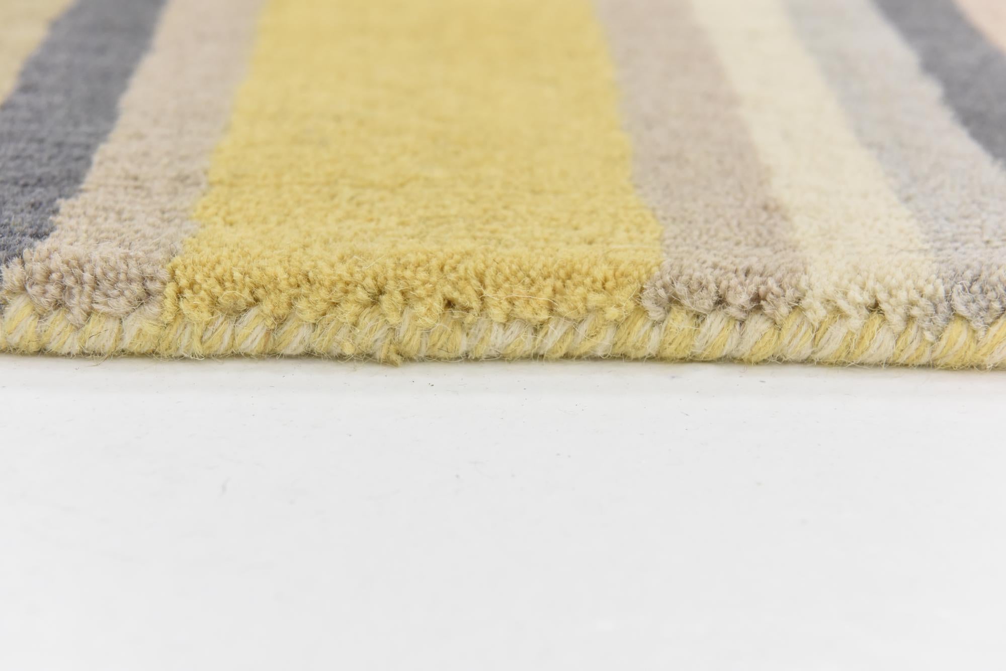 4' x 5' 7 Luna Wool Rug