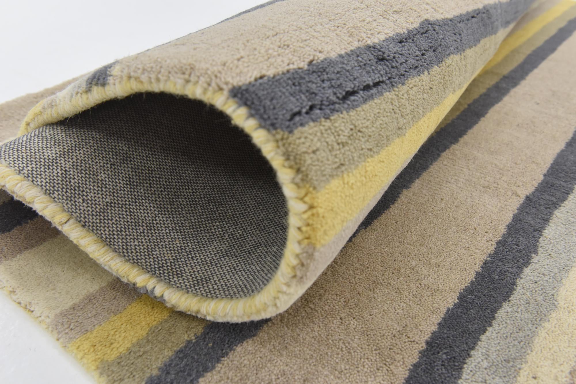 4' x 5' 7 Luna Wool Rug