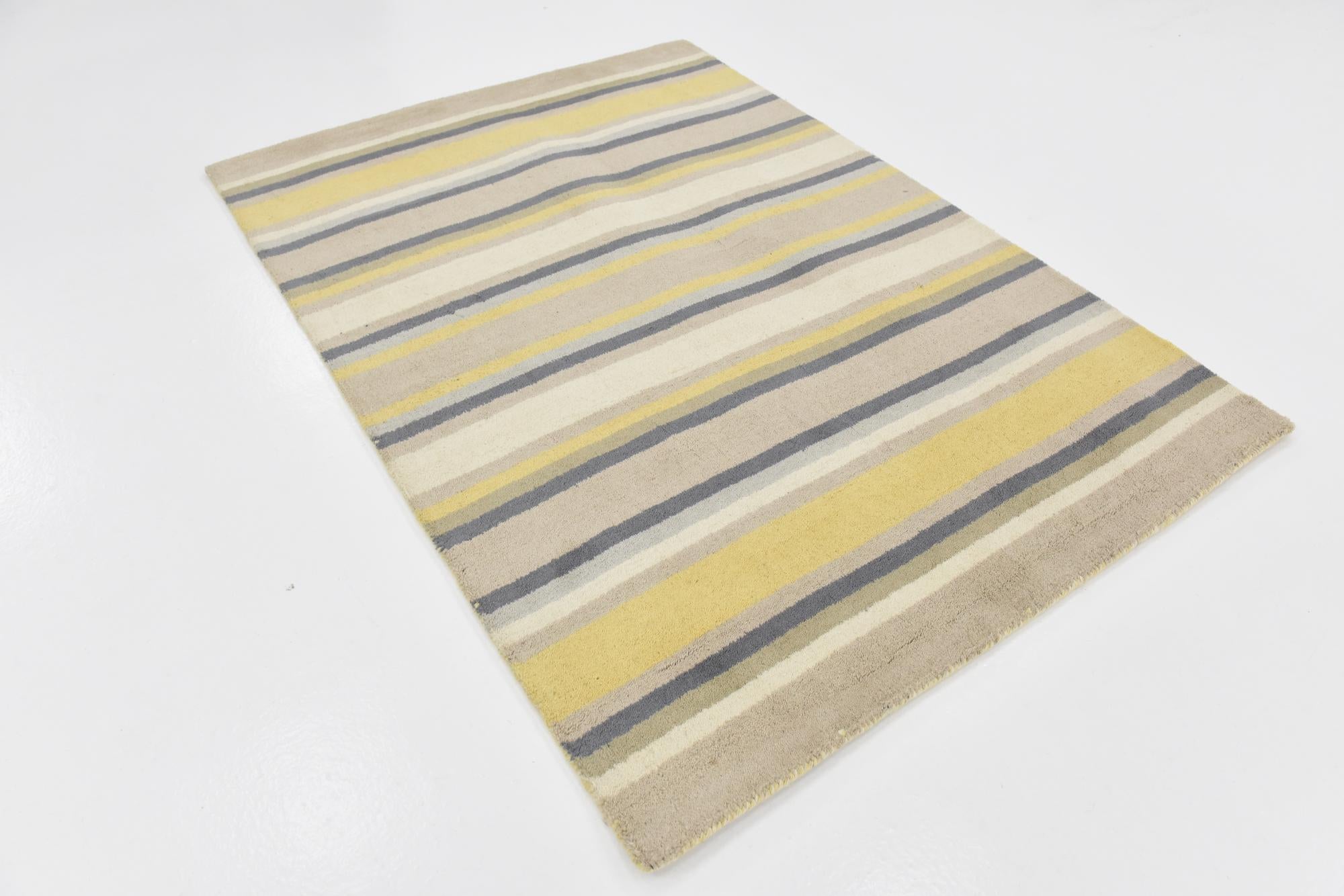 4' x 5' 7 Luna Wool Rug