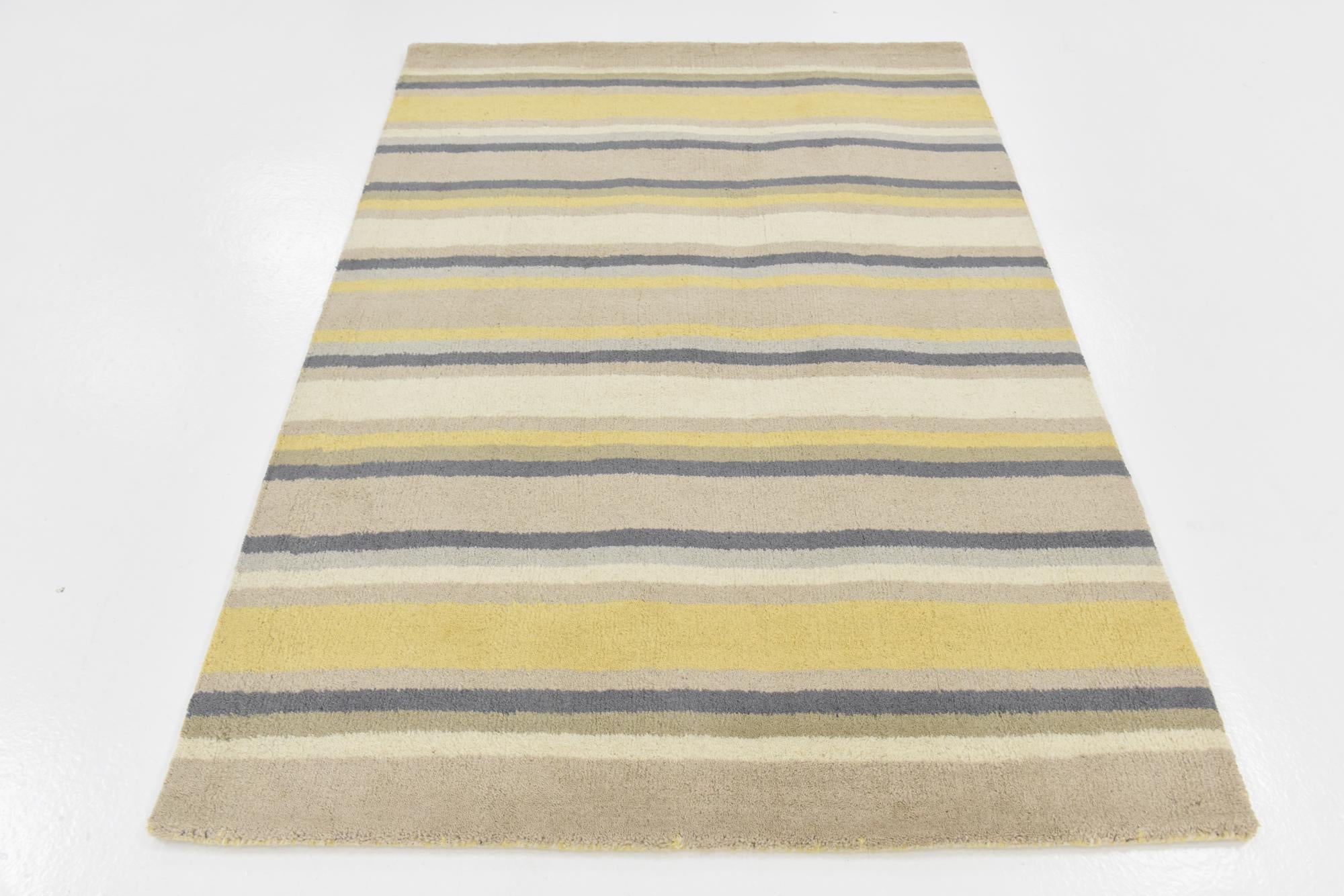 4' x 5' 7 Luna Wool Rug